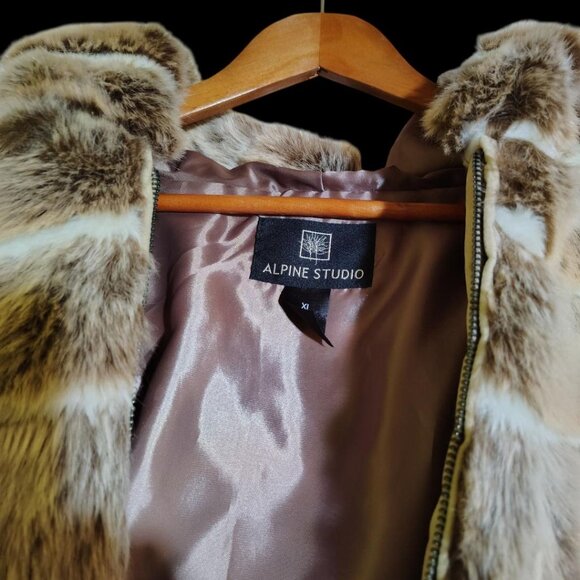 Alpine Studio Coat, Size XL - Picture 4 of 4